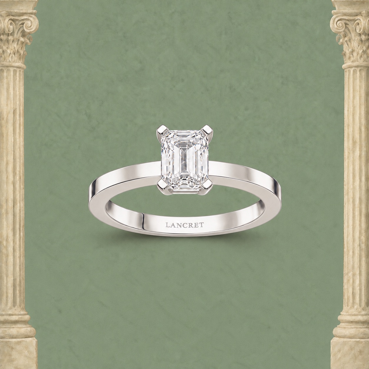 Four-Claw Emerald-Cut Solitaire — Jewellery detail
