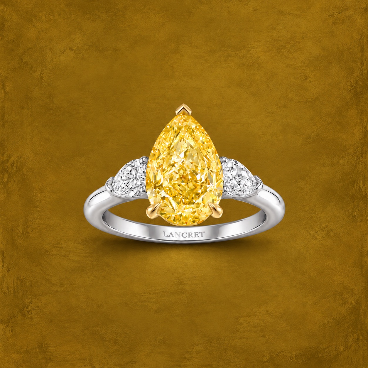 Pear Yellow Diamond Trilogy — Jewellery detail